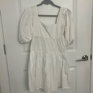 White puff sleeve dress